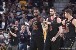 开云下载-骑士队球员殊死争夺，士气高涨追求胜利的简单介绍