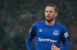 开云体育官网-西甲国家德比之夜，皮克末节接管比赛