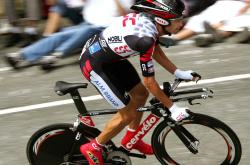 开云体育登录-独行侠的爵士乐章，欧文末节风暴击溃奇才