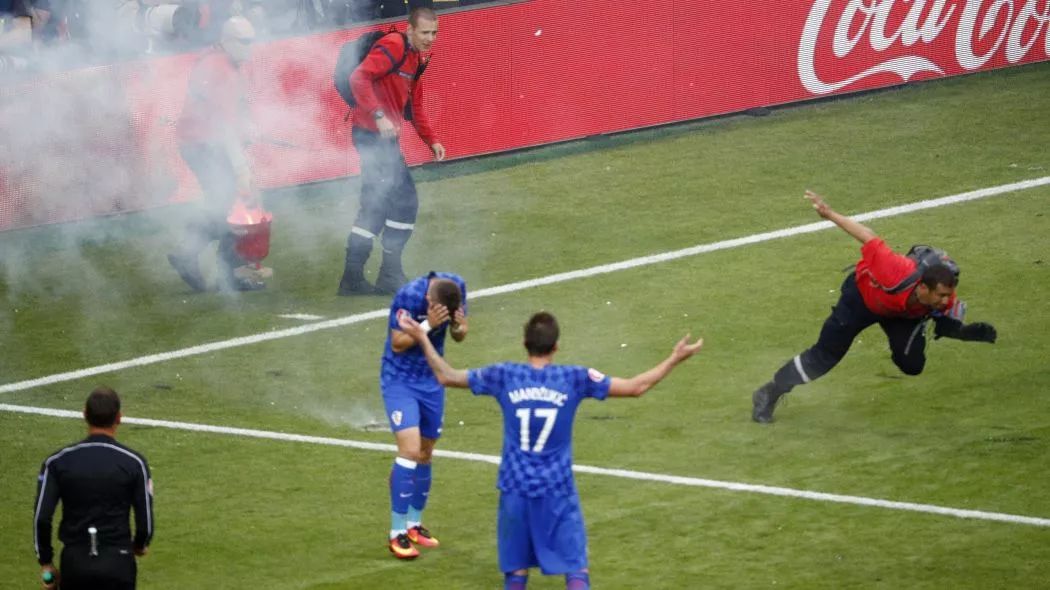 足球赛事全记录：背后的艰辛与辉煌