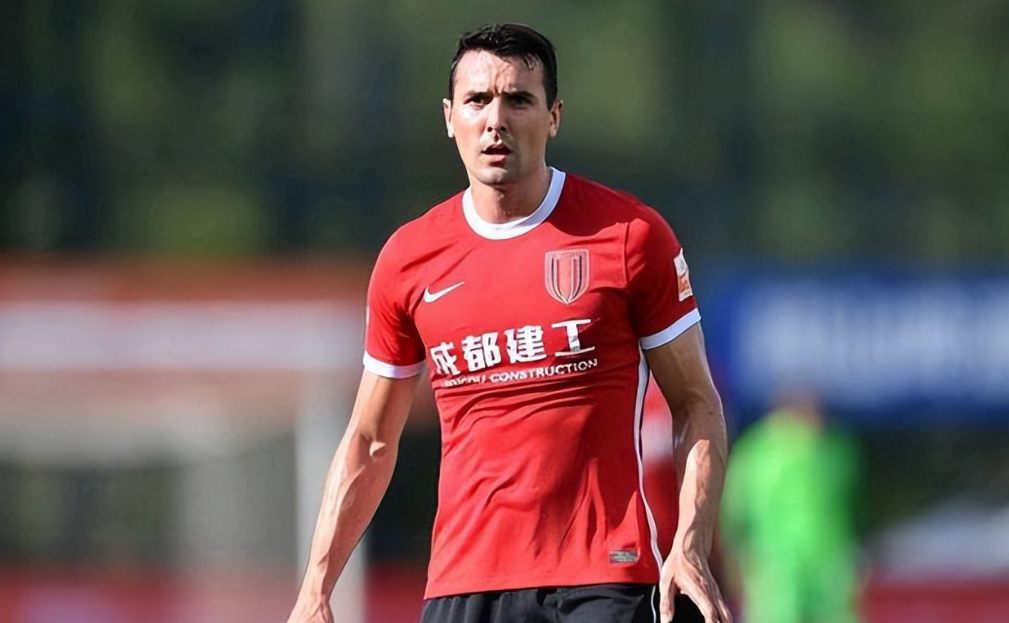 国家队备战世预赛，球队备受期待