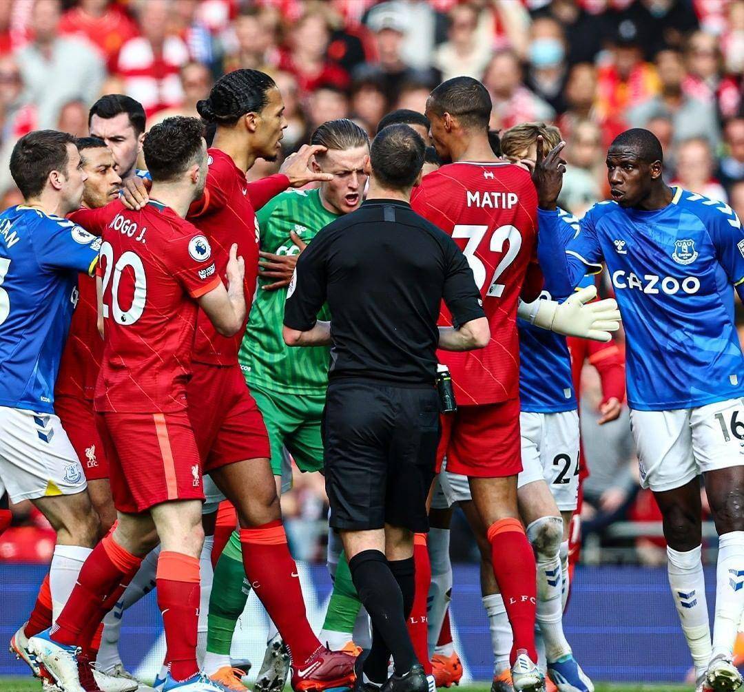 埃弗顿主场一鼓作气,球队积极备战下一场比赛的简单介绍 埃弗顿主场一鼓作气,球队积极备战下一场比赛的简单介绍