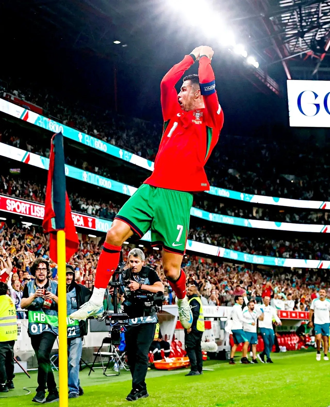 欧国联赛场上的传奇瞬间，令人回味