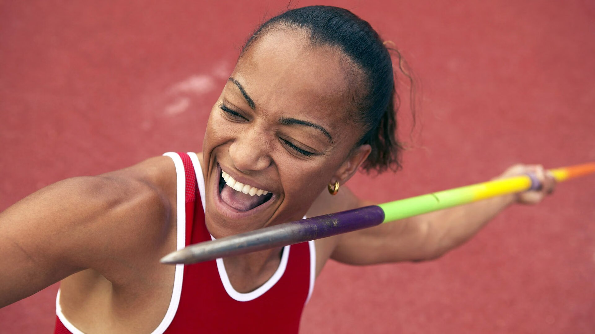 若日尼奥的魔法时刻，英格兰战术纪律如何击碎里昂的华丽足球